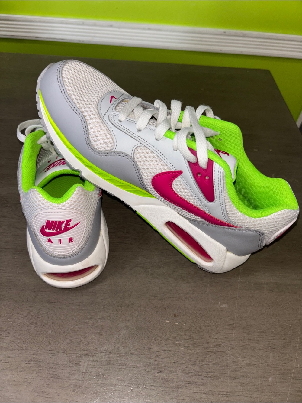 Nike Women’s Air Max Correlate (size 9.5) - Picture 9 of 9